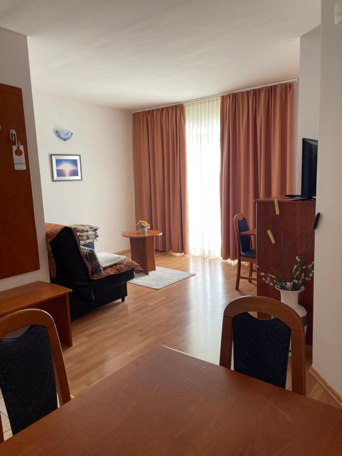 Villa Sunce Podgora Bagian luar foto